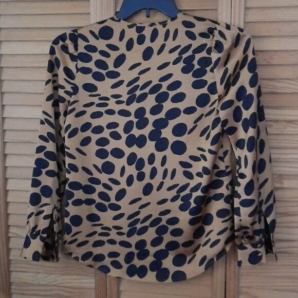 JCrew Brown & Black Wavy Polka-dots Ruffle Vneckline Button Cuffs Tunic Size XXS - Picture 3 of 5